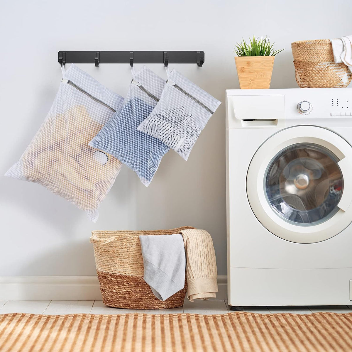 Mesh Laundry Bags for Delicates with Non Rust Zipper- MDSXO White Laundry Bags Mesh Wash Bags, Easy Fit Bra, Sock,Lingerie,Sneaker,Baby Laundry for Washing Machine Travel Storage[1XL/3L/3M/3S]