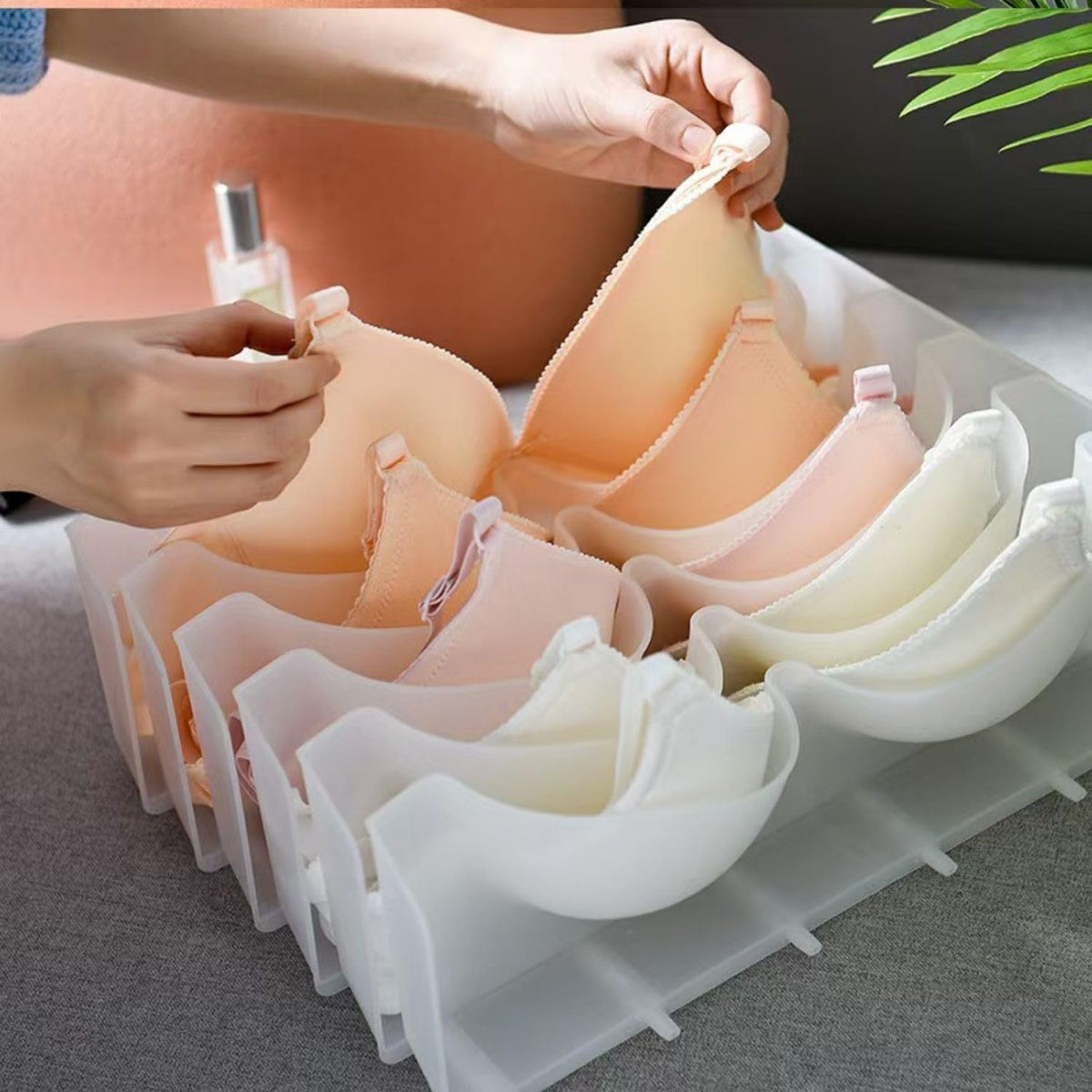 Underwear Storage box 6-piece set - PP plastic drawer divider Portable wardrobe organizer storage Travel bra White