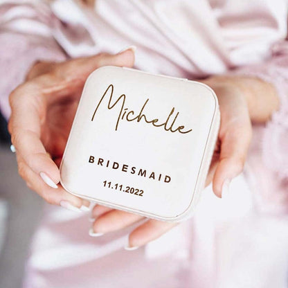 Personalized Travel Jewelry Box with Name and Birth Flower Mothers Day Mom Gifts,Personalized Bridesmaid Gifts for Women Custom Small Travel Jewelry Case