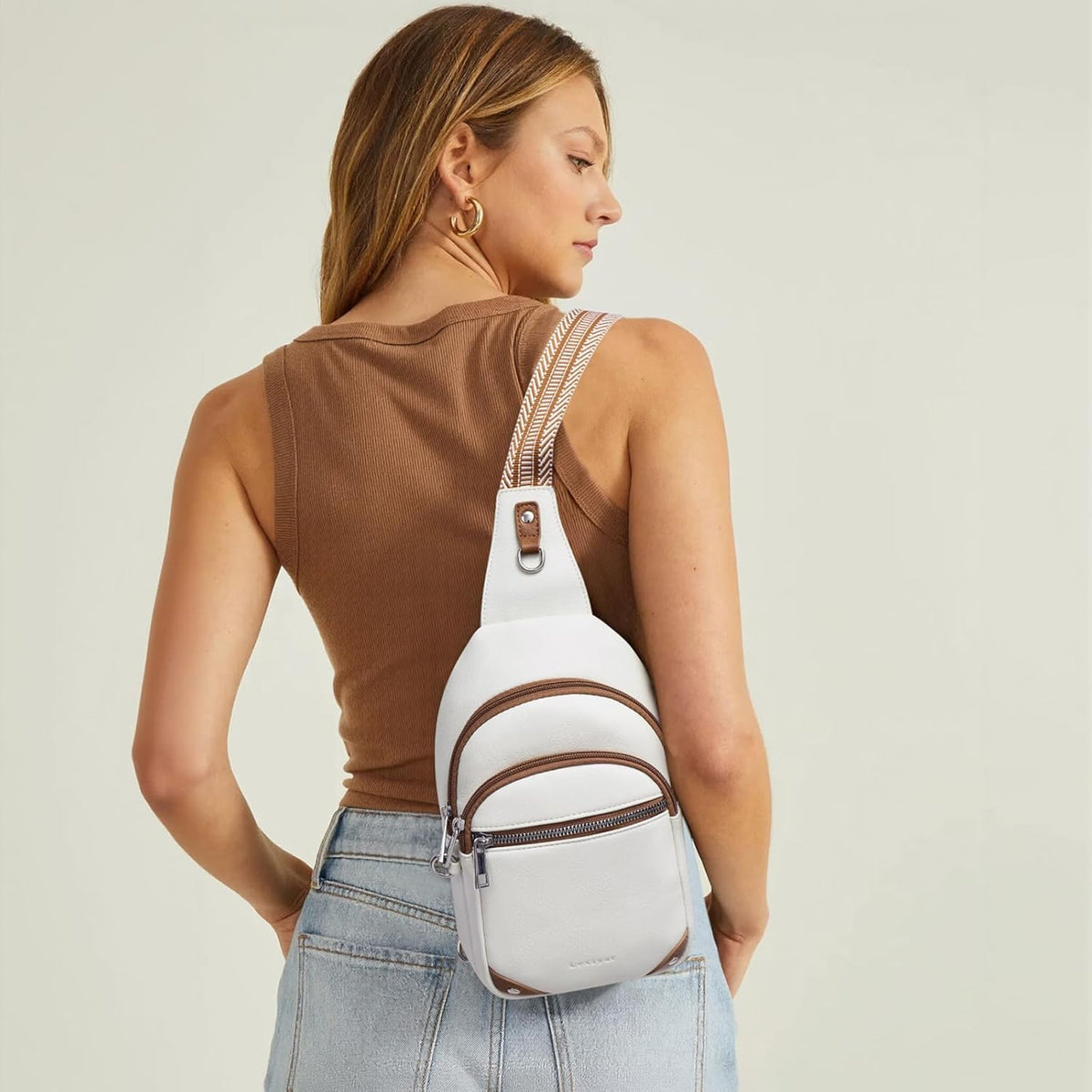 Anti Theft Crossbody Bags for Women Travel Chest Sling Bag Leather RFID Purse Fanny Pack Camel