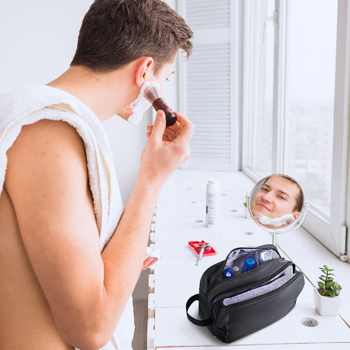 Toiletry Bag for Men, Travel Toiletry Organizer Dopp Kit Water-resistant Shaving Bag for Toiletries Accessories, Door Room Essentials, Black-medium