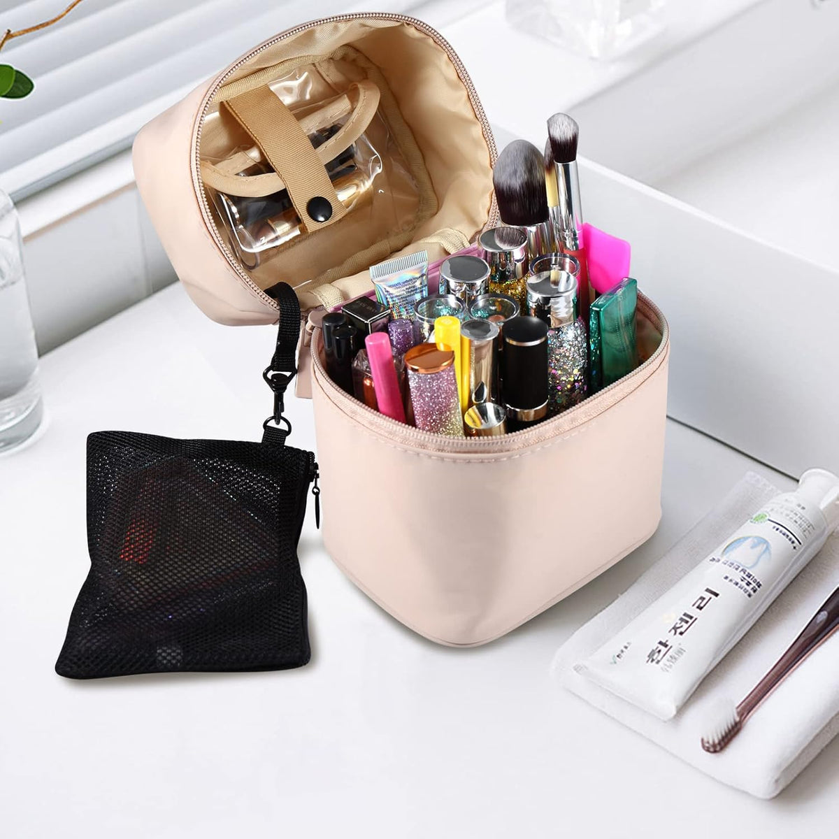 Makeup Brush Organizer Makeup Bag Brushes Set Case 7.5x5.5x4.4 Inch Professional Travelling Brush Pen Pencil Holder Make Up Cup Storage Organizer Case Pencil Pouch Cosmetic Bag for Travel