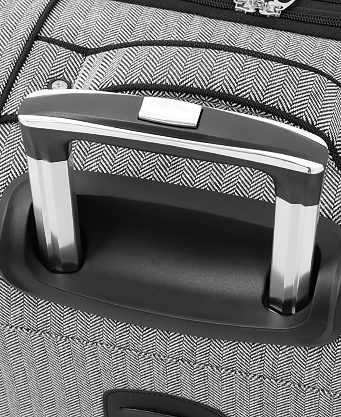 Newcastle 20 Expandable Spinner Carry-on