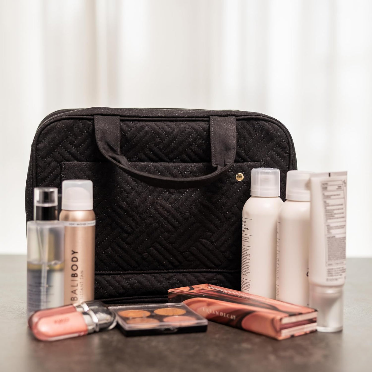 (Not Made In China) Travel Toiletry Bag for Women with Hanging Hook, Makeup Organizer Case, Water-Resistant Cosmetic Bag For Full-size Containers, Toiletries, Pink Large+