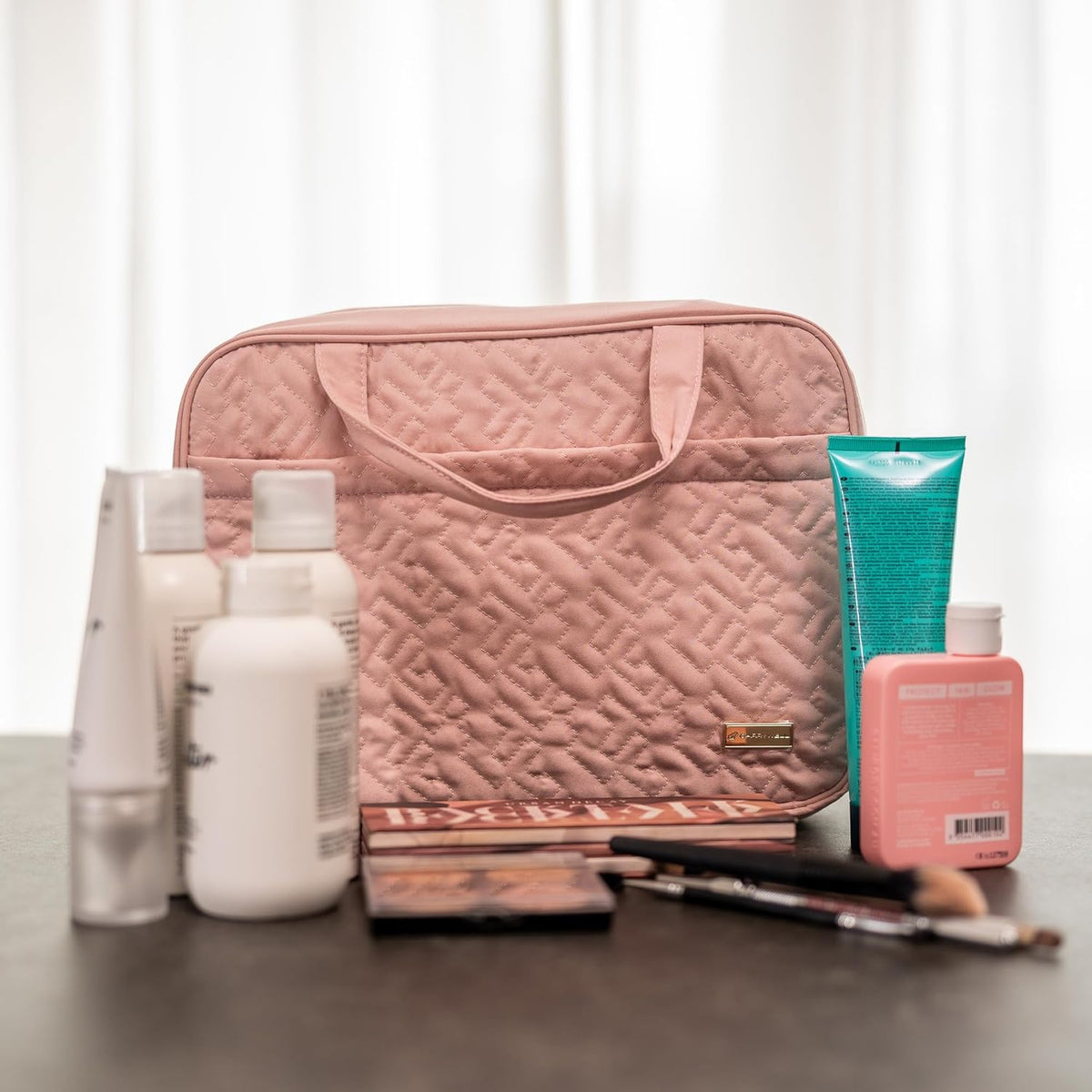(Not Made In China) Travel Toiletry Bag for Women with Hanging Hook, Makeup Organizer Case, Water-Resistant Cosmetic Bag For Full-size Containers, Toiletries, Pink Large+