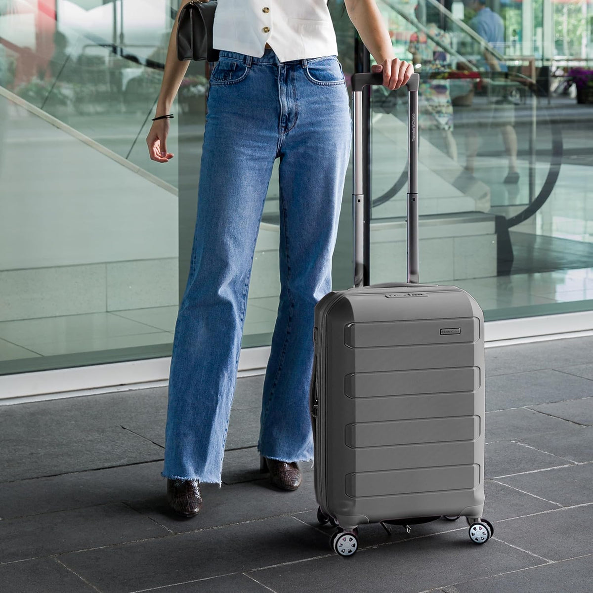 Pagosa Hardshell Expandable Luggage with Spinner Wheels, Black, 22-Inch Carry-on
