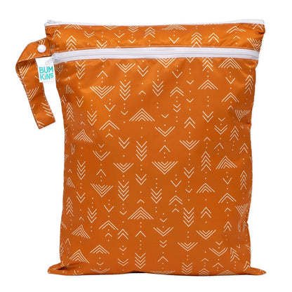 Waterproof Wet Bag for Baby, Travel, Swim Suit, Cloth Diapers, Pump Parts, Pool, Beach, Gym Clothes, Toiletry, Hook to Stroller, Daycare, Zip Reusable Wetdry Pack, 2-pk Palm Trees, Beige Check - Colors A
