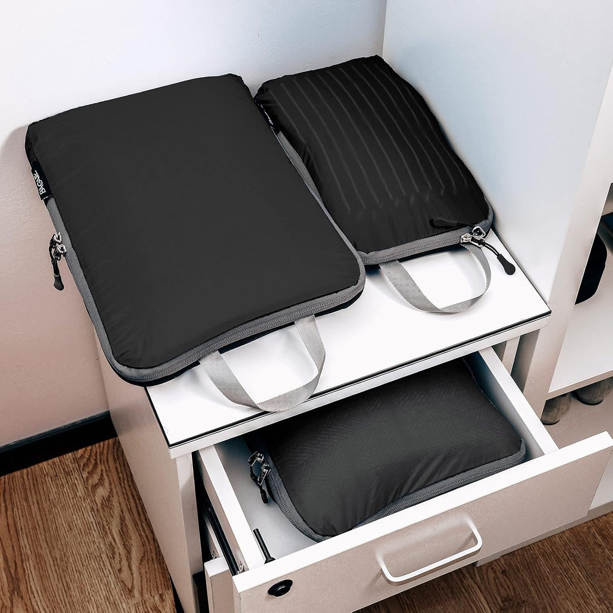5 Set Ultralight Compression Packing Cubes Travel Accessories Expandable Packing Organizers(Black)