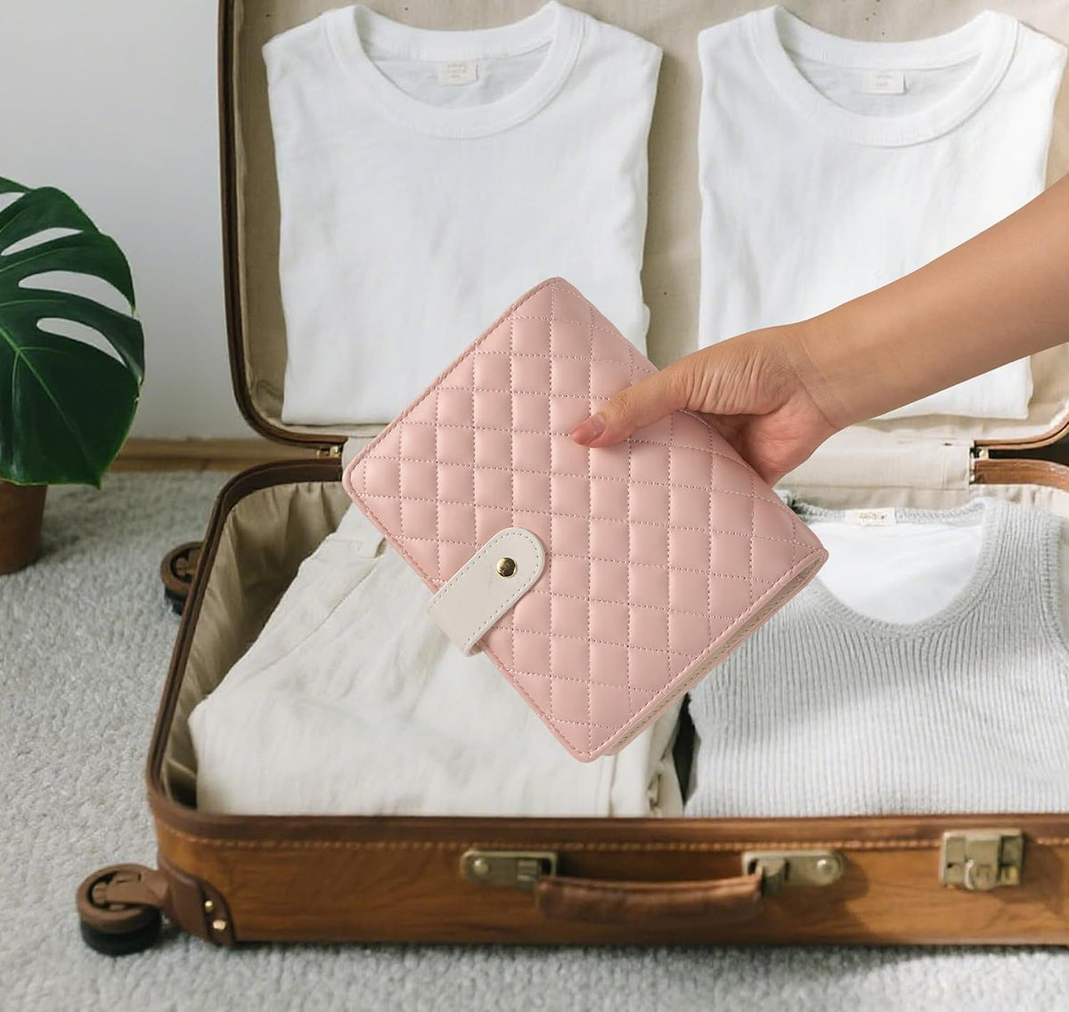 Women’s Travel Jewelry Case - Jewelry Ponch PU Leather Bag Ring Binder Organizer with Zipper Velvet Jewelry Pouches Bags - Cream White