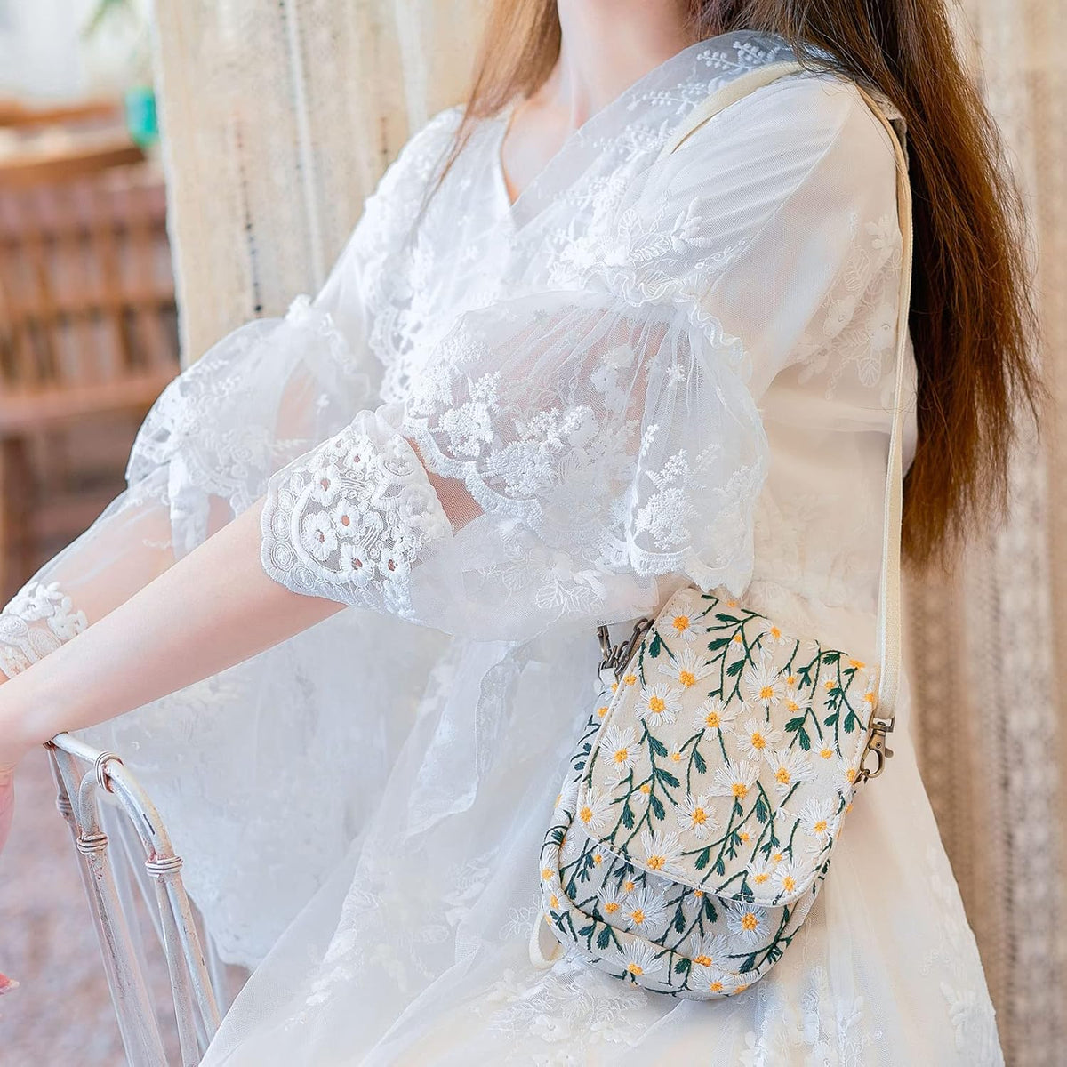 Embroidered Cute Mini Crossbody Bag for Women Small Handbags Wristlet Wallet Bag Cell-phone Pouch Coin Purse