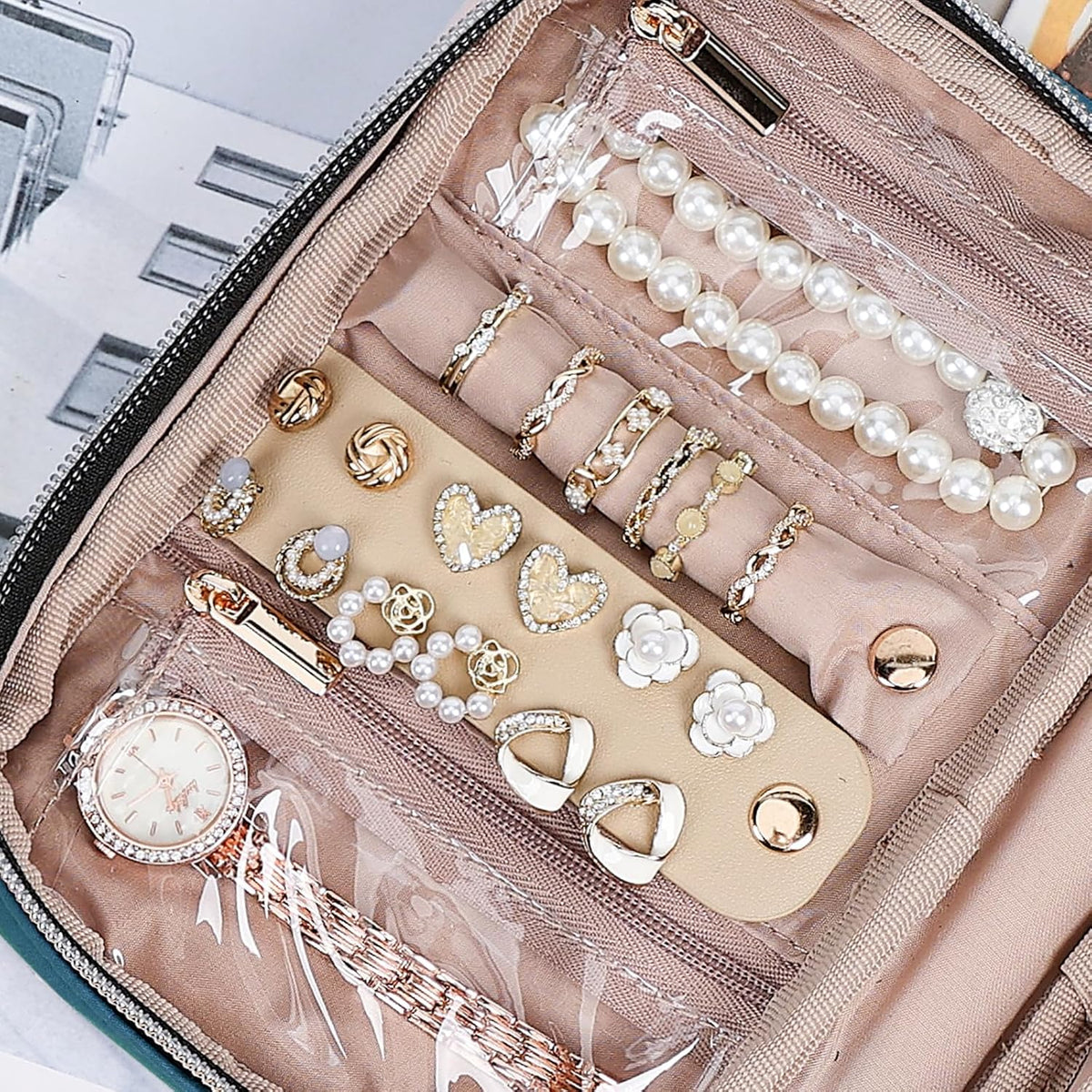Travel Jewelry Case Organizer, Compact Jewelry Storage Bag for Necklaces, Earrings, Rings, Bracelets and Watch, Portable Jewelry Holder for Trip, Vacation, Daily Use, Pink