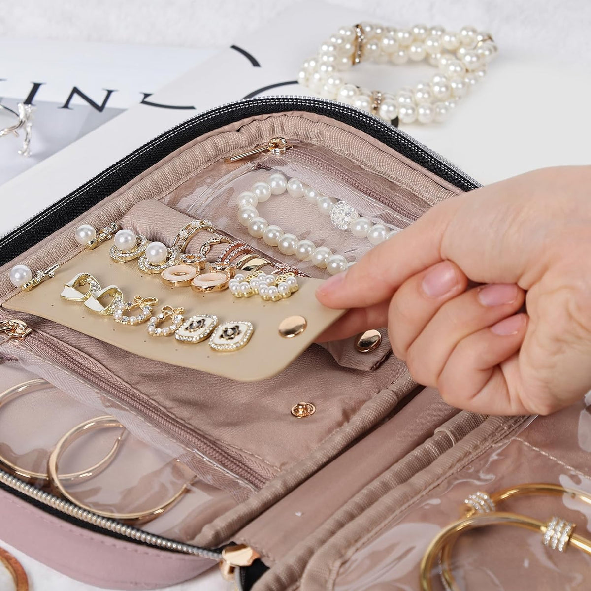 Travel Jewelry Case Organizer, Compact Jewelry Storage Bag for Necklaces, Earrings, Rings, Bracelets and Watch, Portable Jewelry Holder for Trip, Vacation, Daily Use, Pink