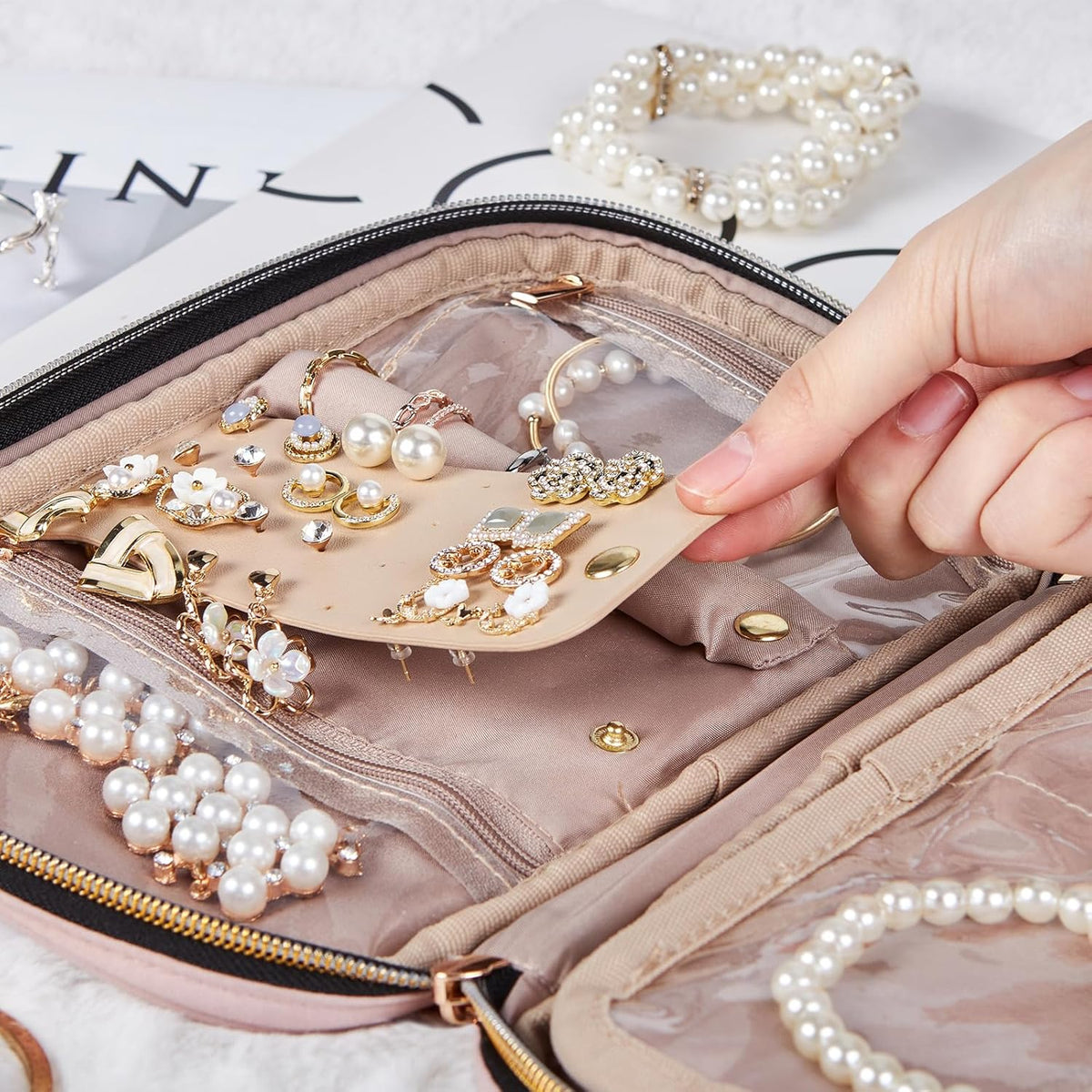 Travel Jewelry Case Organizer, Compact Jewelry Storage Bag for Necklaces, Earrings, Rings, Bracelets and Watch, Portable Jewelry Holder for Trip, Vacation, Daily Use, Pink