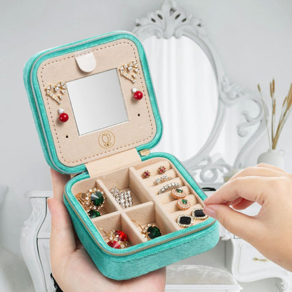 Travel Jewelry Case, Mini Portable Jewelry Travel Boxes, Small Jewelry Organizer for Rings, Earrings, Pendants, Watches, Necklaces, Lipsticks Organizer Storage Holder Case (Pink)