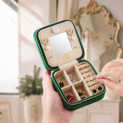 Travel Jewelry Case, Mini Portable Jewelry Travel Boxes, Small Jewelry Organizer for Rings, Earrings, Pendants, Watches, Necklaces, Lipsticks Organizer Storage Holder Case (Pink)