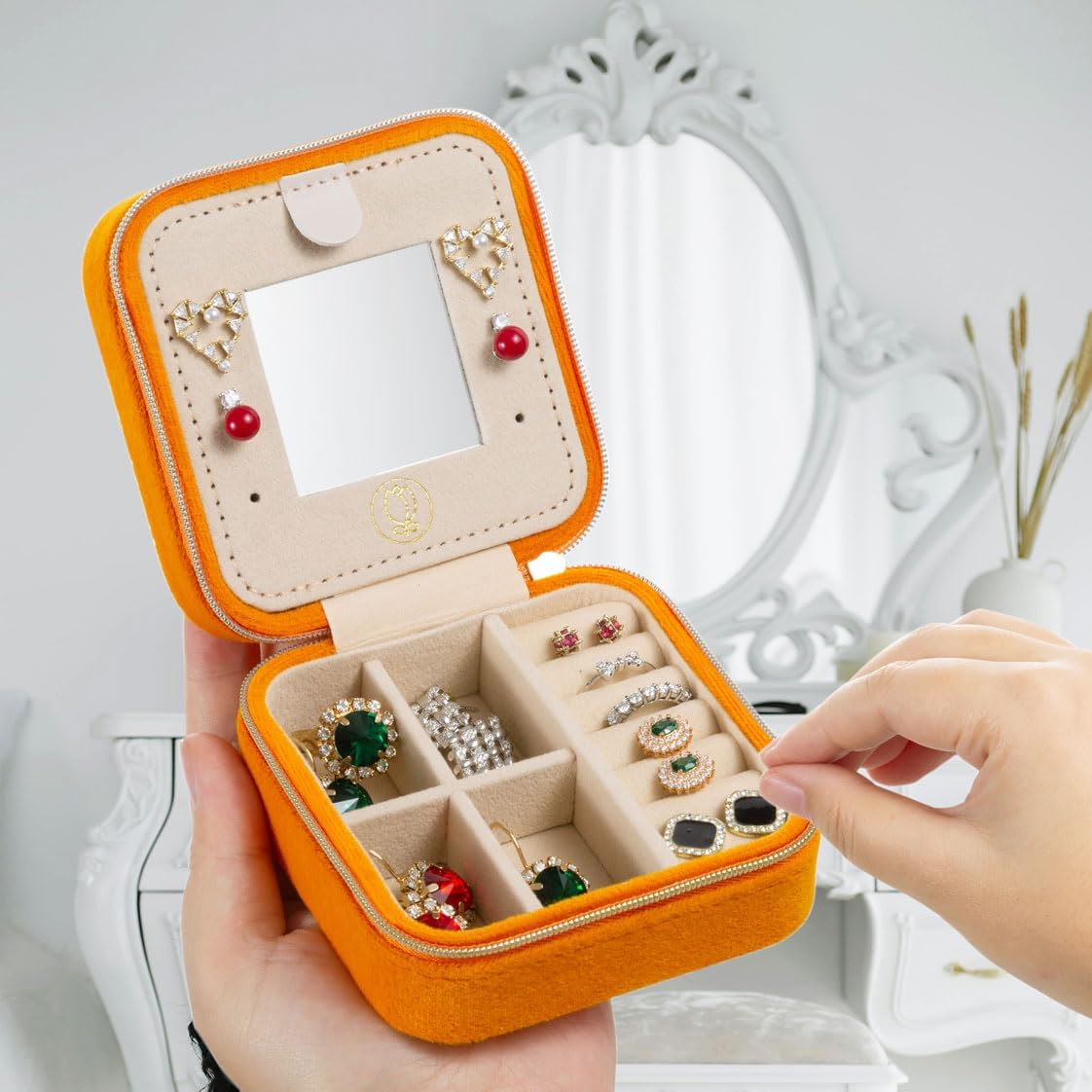 Travel Jewelry Case, Mini Portable Jewelry Travel Boxes, Small Jewelry Organizer for Rings, Earrings, Pendants, Watches, Necklaces, Lipsticks Organizer Storage Holder Case (Pink)