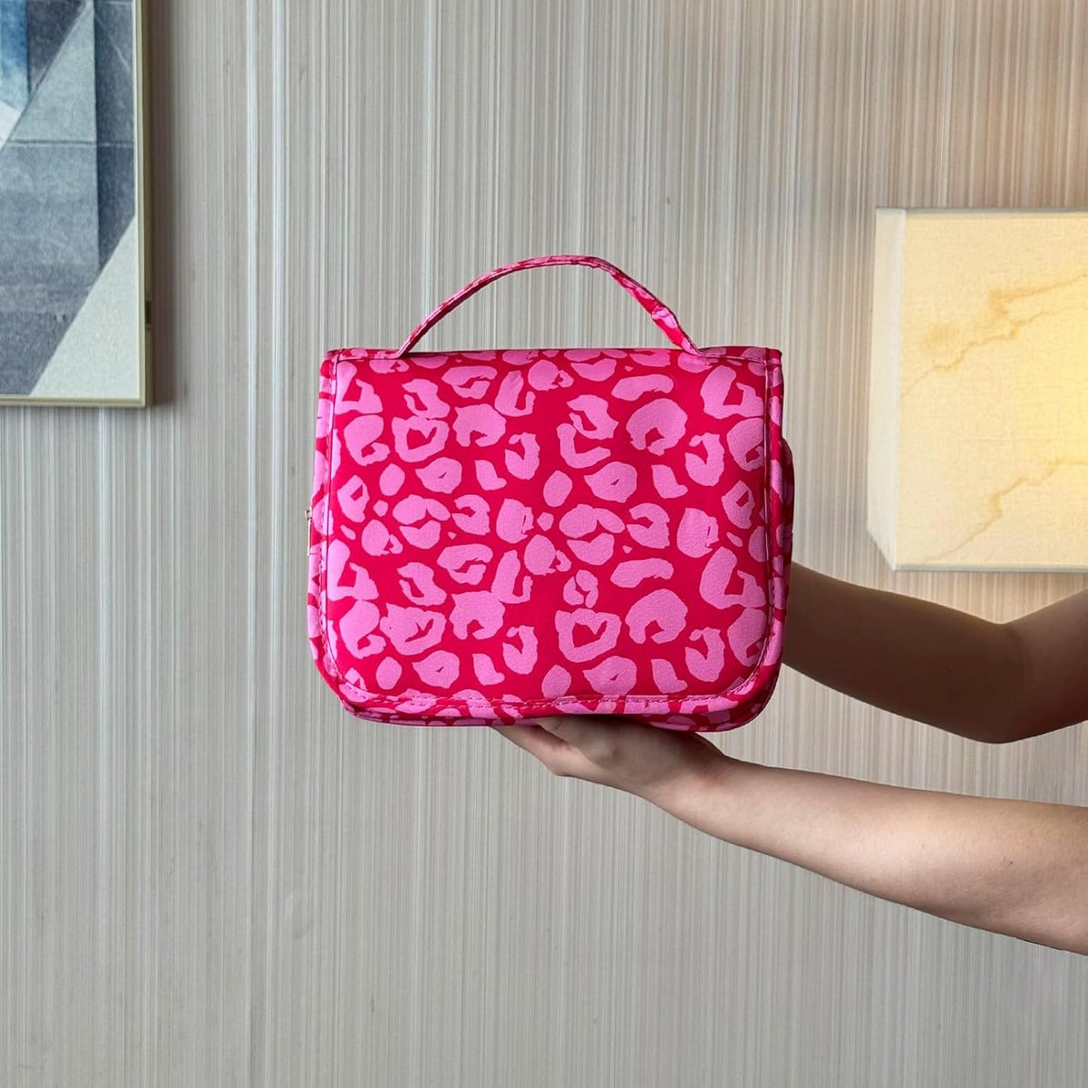 Pink Bows Hanging Travel Toiletry Bag Kit Makeup Bag Cosmetics Organizer for Men Women (Pink Bows)