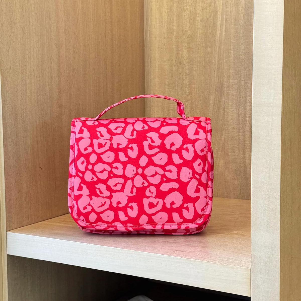 Pink Bows Hanging Travel Toiletry Bag Kit Makeup Bag Cosmetics Organizer for Men Women (Pink Bows)