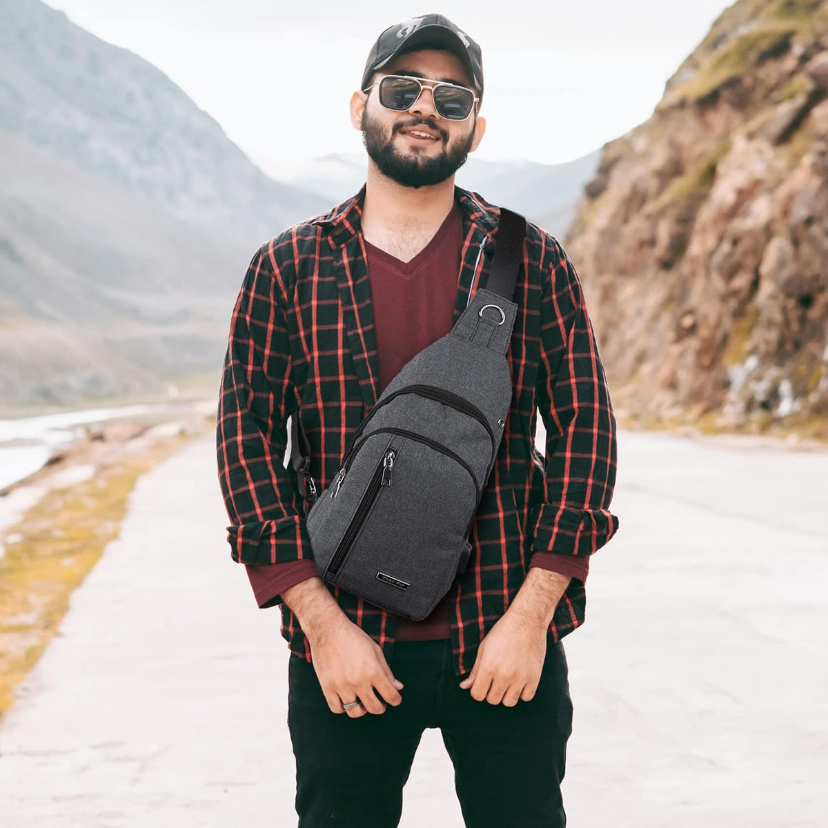 Small Sling Bag Crossbody for Men Women One Strap Shoulder Cross Body Bag Sling Backpack for Travel