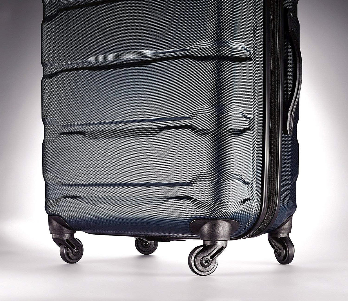 Omni PC Hardside Expandable Luggage with Spinner Wheels, Black, Carry-On 20-Inch