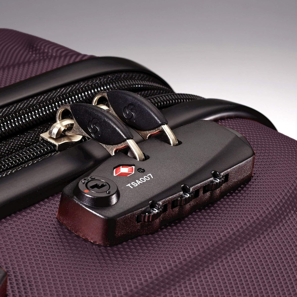 Omni PC Hardside Expandable Luggage with Spinner Wheels, Black, Carry-On 20-Inch