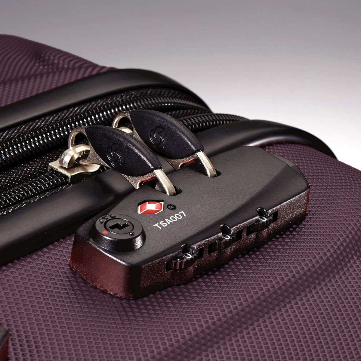 Omni PC Hardside Expandable Luggage with Spinner Wheels, Black, Carry-On 20-Inch