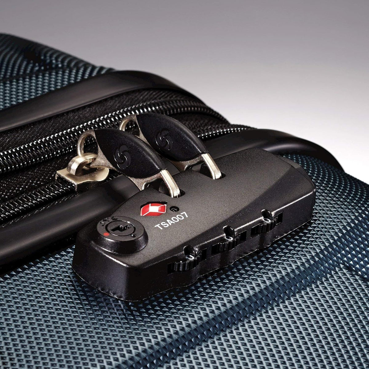 Omni PC Hardside Expandable Luggage with Spinner Wheels, Black, Carry-On 20-Inch