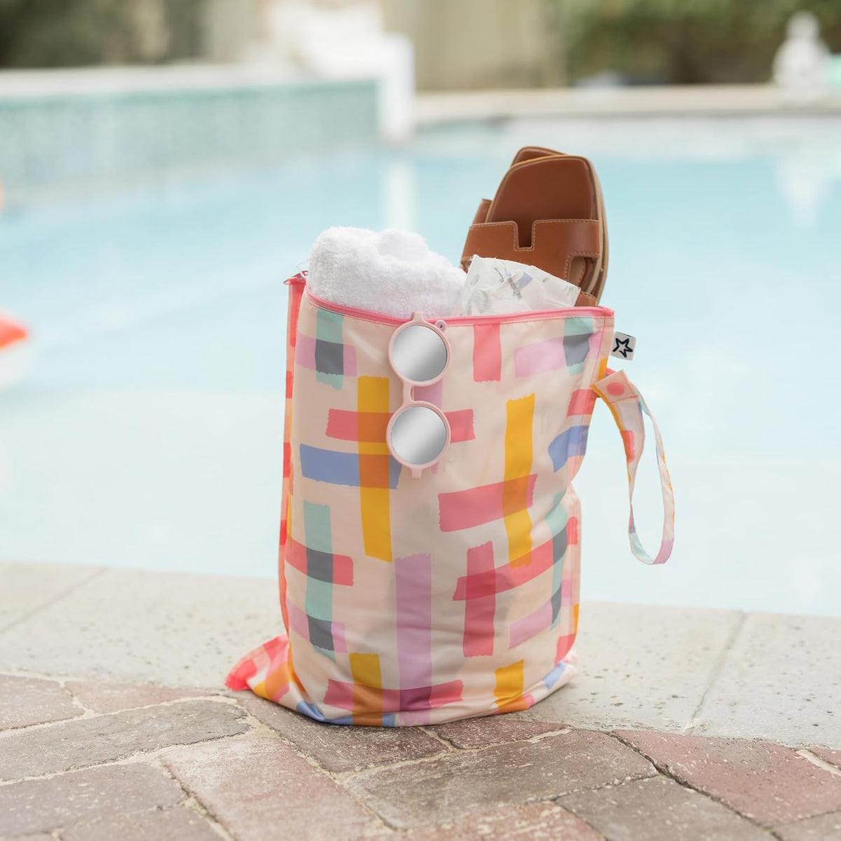 Mess Proof Wet Bags | Reusable Waterproof Wet Bags for Swimsuits | Baby Clothes | Travel & Diaper Bag (Black, Green Checkers) - Colors A
