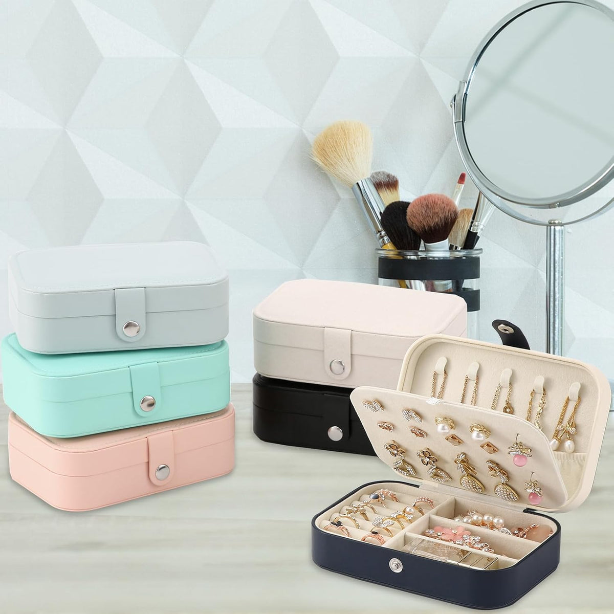 Travel Jewelry Box, PU leather Small Jewelry Organizer For Female Girls, double layer portable mini travel case for storing earrings, rings, necklaces.(Black)