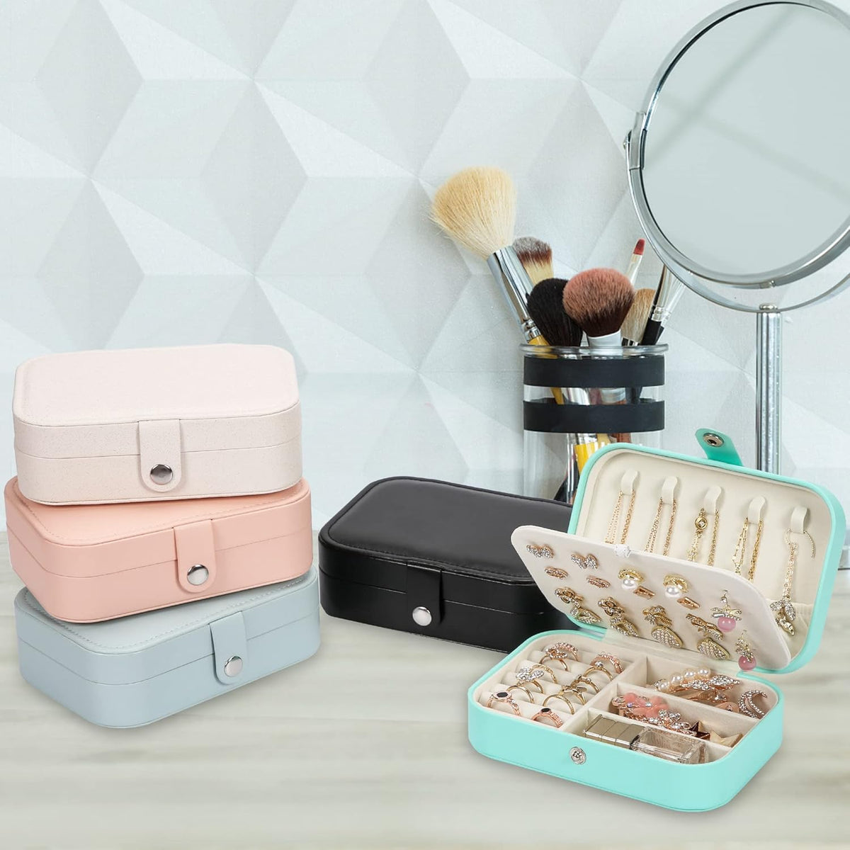 Travel Jewelry Box, PU leather Small Jewelry Organizer For Female Girls, double layer portable mini travel case for storing earrings, rings, necklaces.(Black)