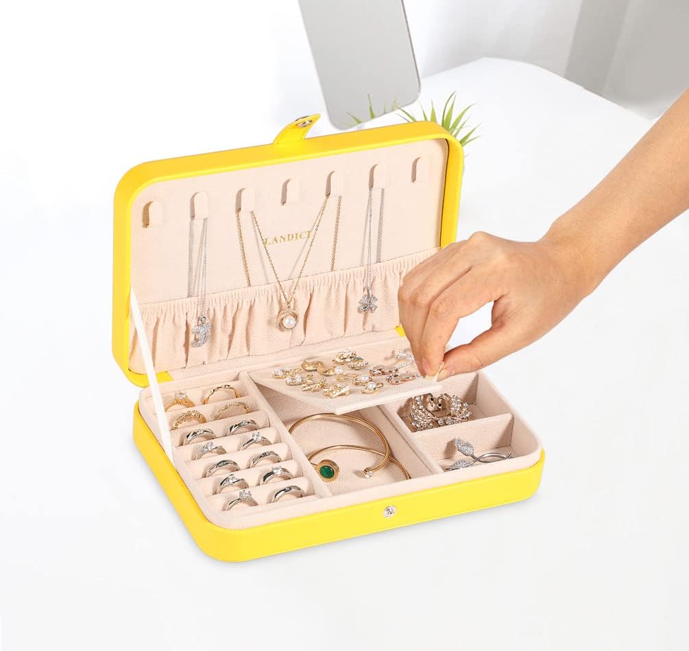 Small Jewelry Box for Women Girls, PU Leather Travel Jewelry Case, Portable Jewelry Organizer Storage Holder Display for Ring Earrings Necklace Bracelet Bangle Men Kids Gift, Black
