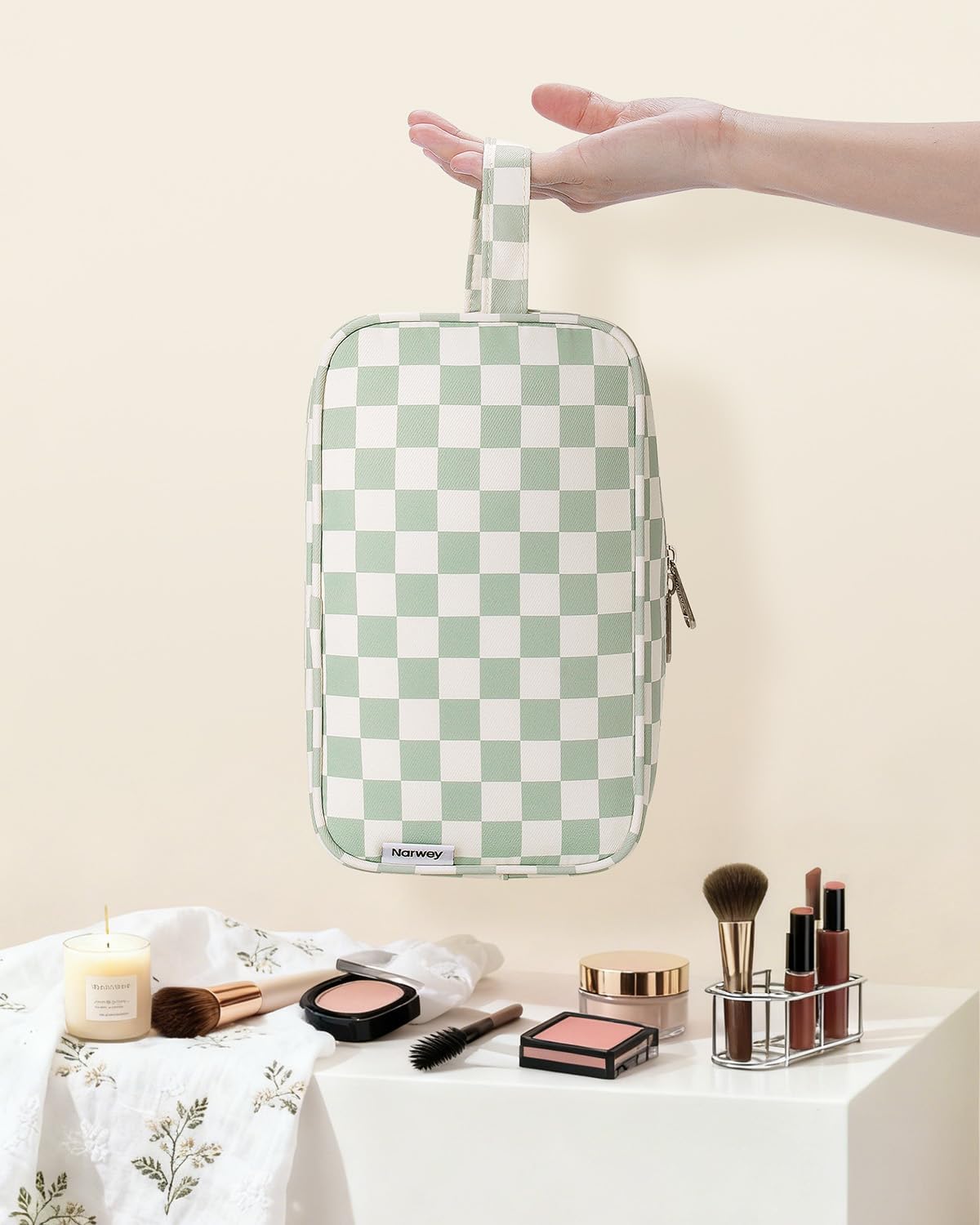 Clear Travel Toiletry Bags for Traveling Toiletries Men Women, Clear Makeup Bag Cosmetic Bag with Zipper, Make Up Pouch Organizer Bag with Handle, Skincare Beach Snack Medicine Bag, Black