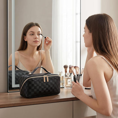 Large Capacity Travel Cosmetic Bag - Portable Makeup Bags for Women Waterproof PU Leather Checkered Makeup Organizer Bag with Dividers and Handle,Toiletry Bag for Cosmetics