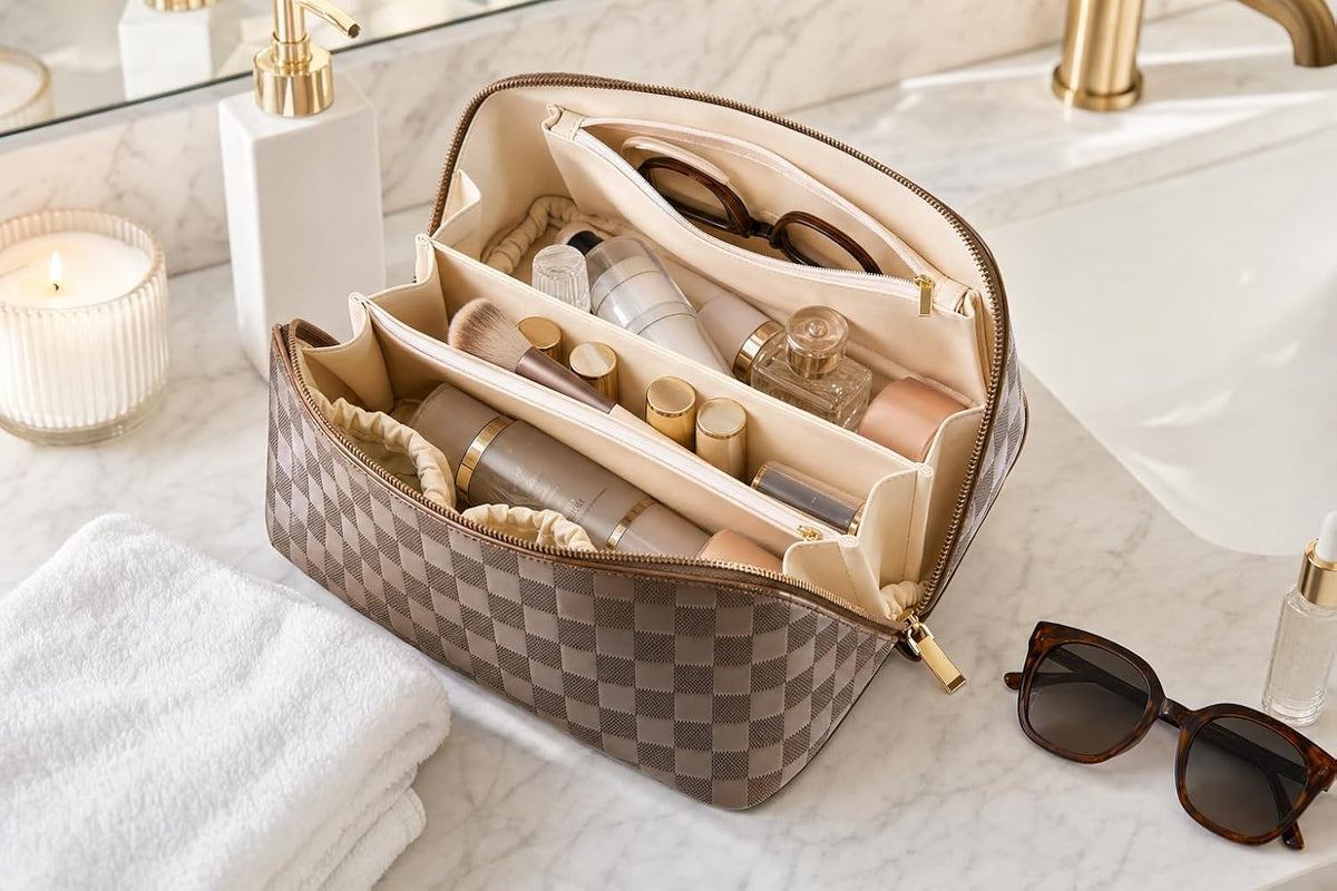 Large Capacity Travel Cosmetic Bag - Portable Makeup Bags for Women Waterproof PU Leather Checkered Makeup Organizer Bag with Dividers and Handle,Toiletry Bag for Cosmetics