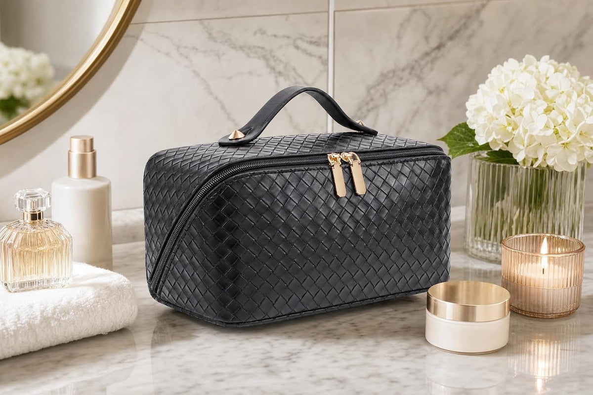 Large Capacity Travel Cosmetic Bag - Portable Makeup Bags for Women Waterproof PU Leather Checkered Makeup Organizer Bag with Dividers and Handle,Toiletry Bag for Cosmetics