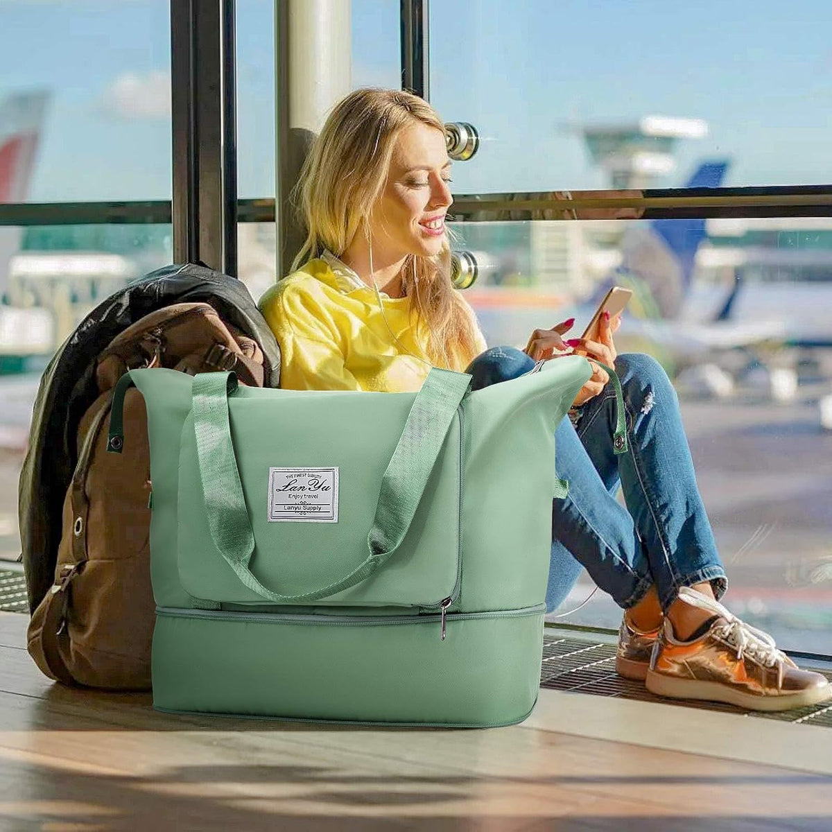 Large Capacity Folding Travel Bag,Expansion Travel Duffel Bag with Dry and Wet Separation Portable Travel Duffel Bag