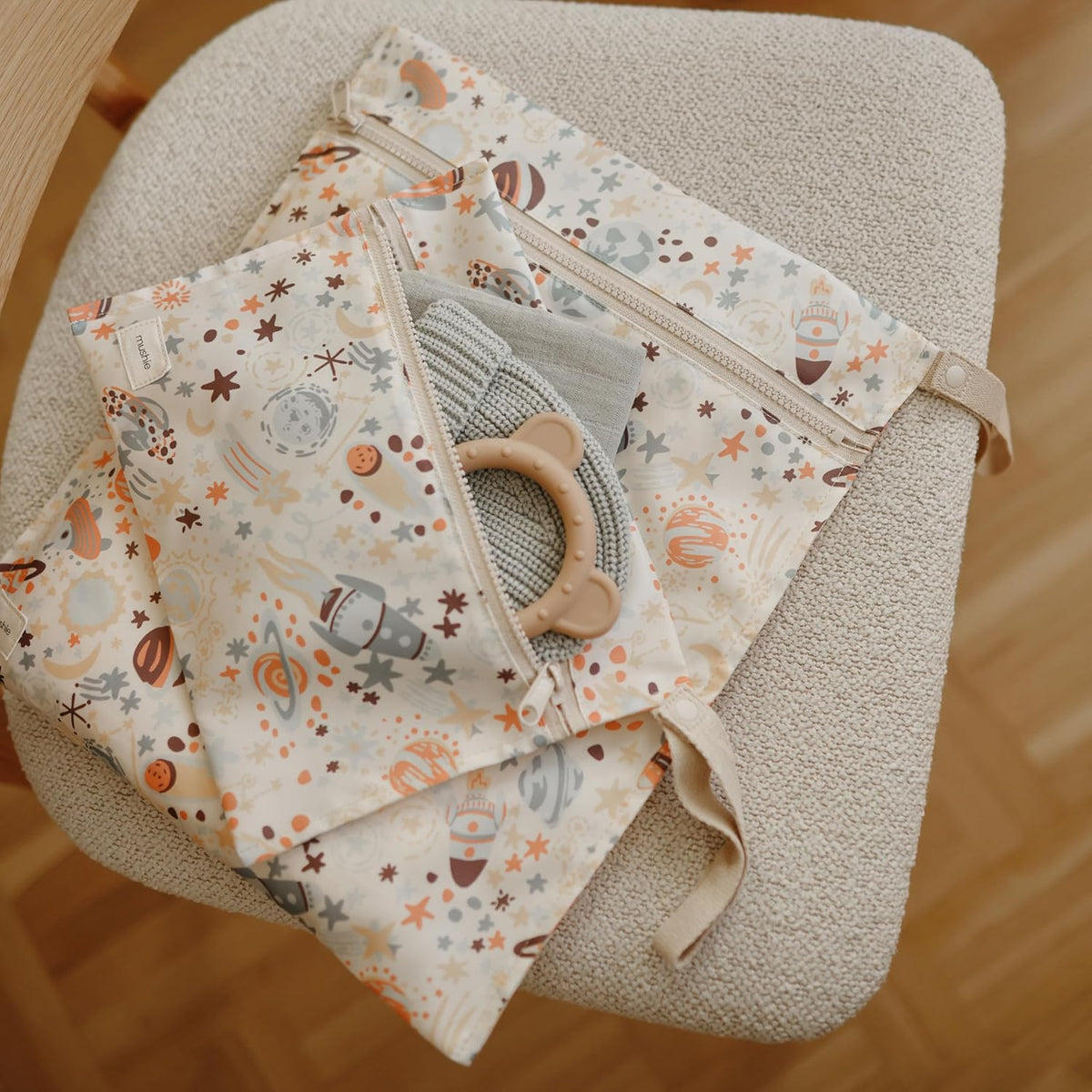 Water Resistant Wet Bags | Large & Small Reusable Storage Bag for Baby Items and Travel | Zippered Pockets with Handle | Machine Washable, Set of 2 (Happy Flowers Check)