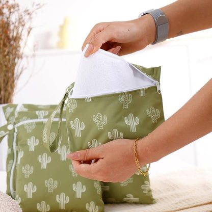 Waterproof Wet Bags, 3 Sizes Storage Bag for Baby Items and Travel, Reusable Diaper Bag with Zippered Pockets and Handle, Set of 3