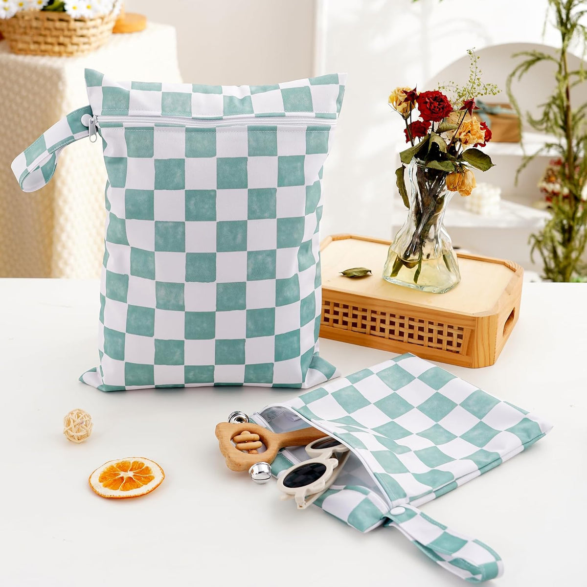2 Sizes Wet Bags, Waterproof Storage Bag for Baby Diapers and Pump Parts, Reusable Diaper Bag with Zippered Pockets and Handle, Travel Bags, Beach, Pool, Gym Bag for Swimsuits & Wet Clothes, Set of 2