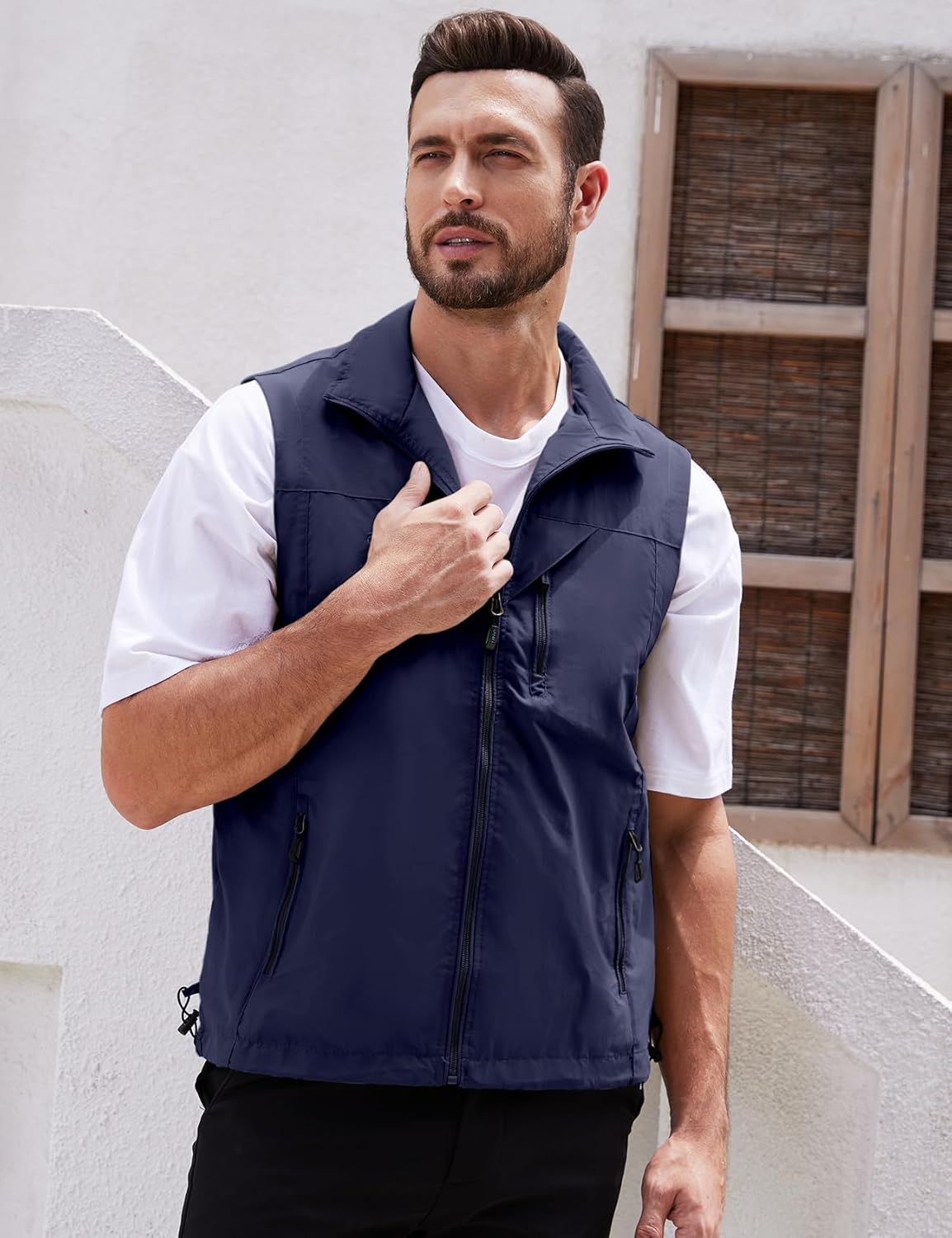 Men's Lightweight Softshell Sleeveless Golf Vest with Zipper Pockets for Travel Hiking Fishing Safari Outwear