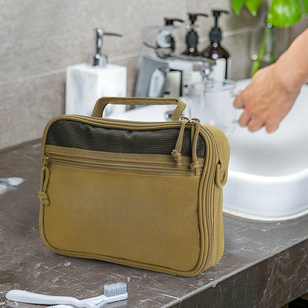 Tactical Travel Toiletry Bag for Men and Women, Hanging Travel Toiletry Organizer Dopp Kit, Toiletries Shaving Hygiene Bathroom Bag,Men's Toiletry Bag for Short Trips Camping - Black