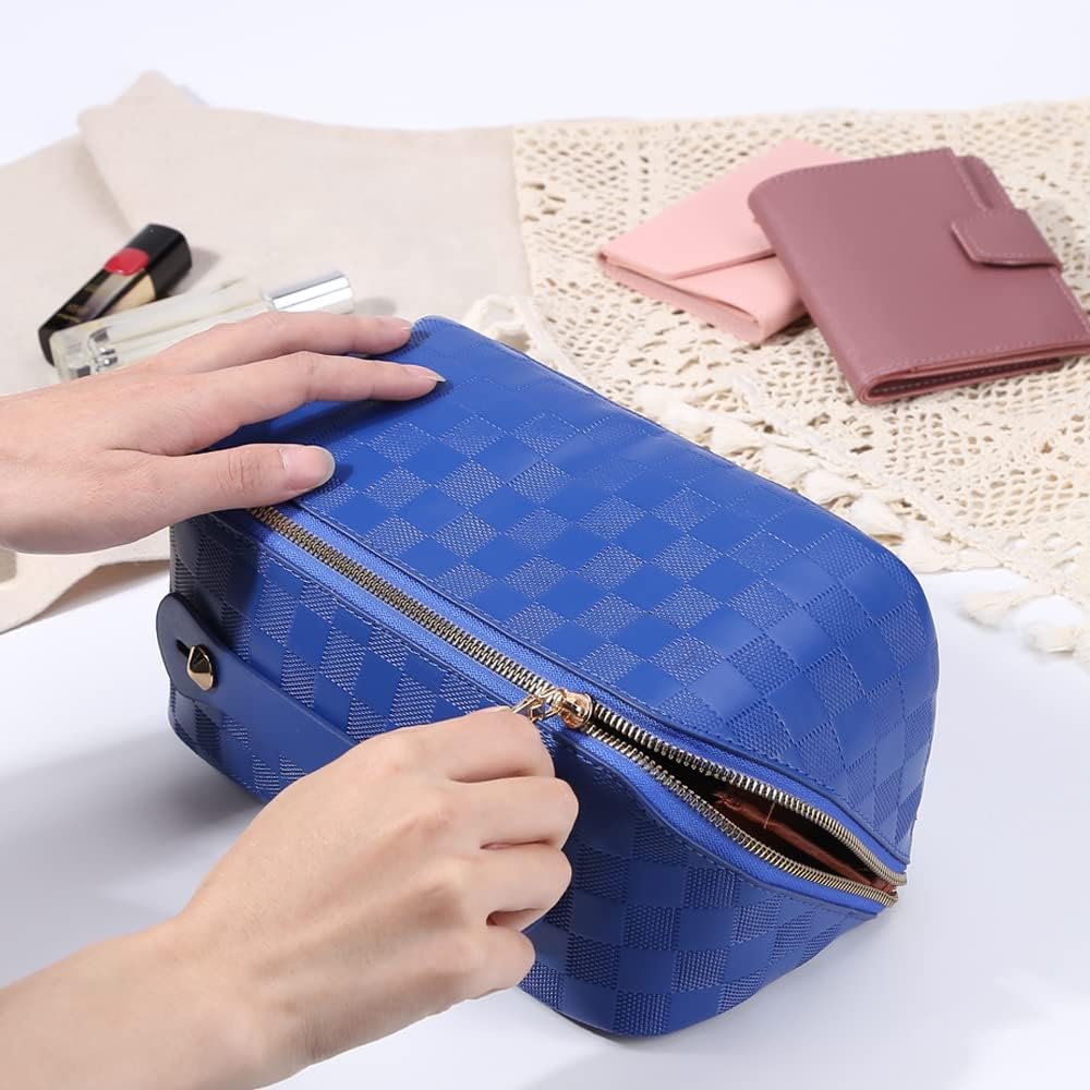 Cessfle Large Capacity Travel Cosmetic Bag Plaid Checkered Makeup Bag Portable Leather Waterproof Skincare Bag with Handle and Divider for Women 01-Pink