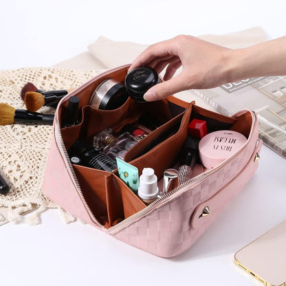 Cessfle Large Capacity Travel Cosmetic Bag Plaid Checkered Makeup Bag Portable Leather Waterproof Skincare Bag with Handle and Divider for Women 01-Pink