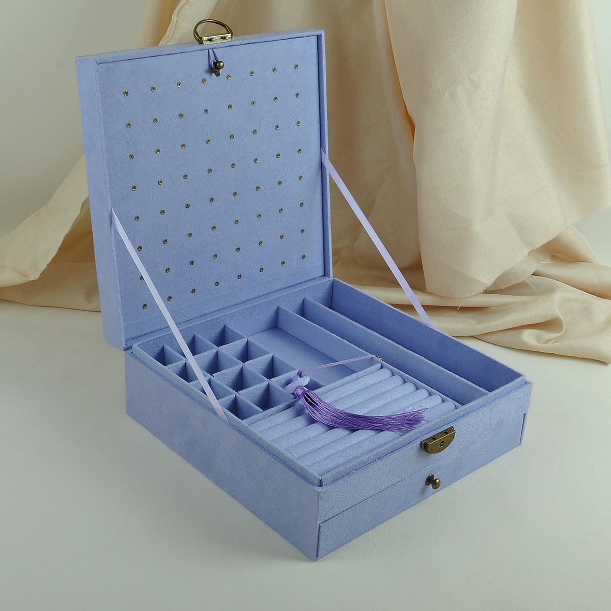 Women Jewelry Box Lockable 3 Layers Large Jewelry Organizer Storage Case for Earrings Necklaces Rings Bracelets,Green Display Jewel Holder (Green)