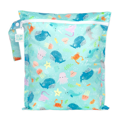 Disney Waterproof Wet Bag for Baby, Travel, Swim Suit, Cloth Diapers, Pump Parts, Pool, Beach, Gym Clothes, Toiletry, Hook to Stroller, Daycare, Zip Reusable Wetdry Packing, Minnie Mouse Icon