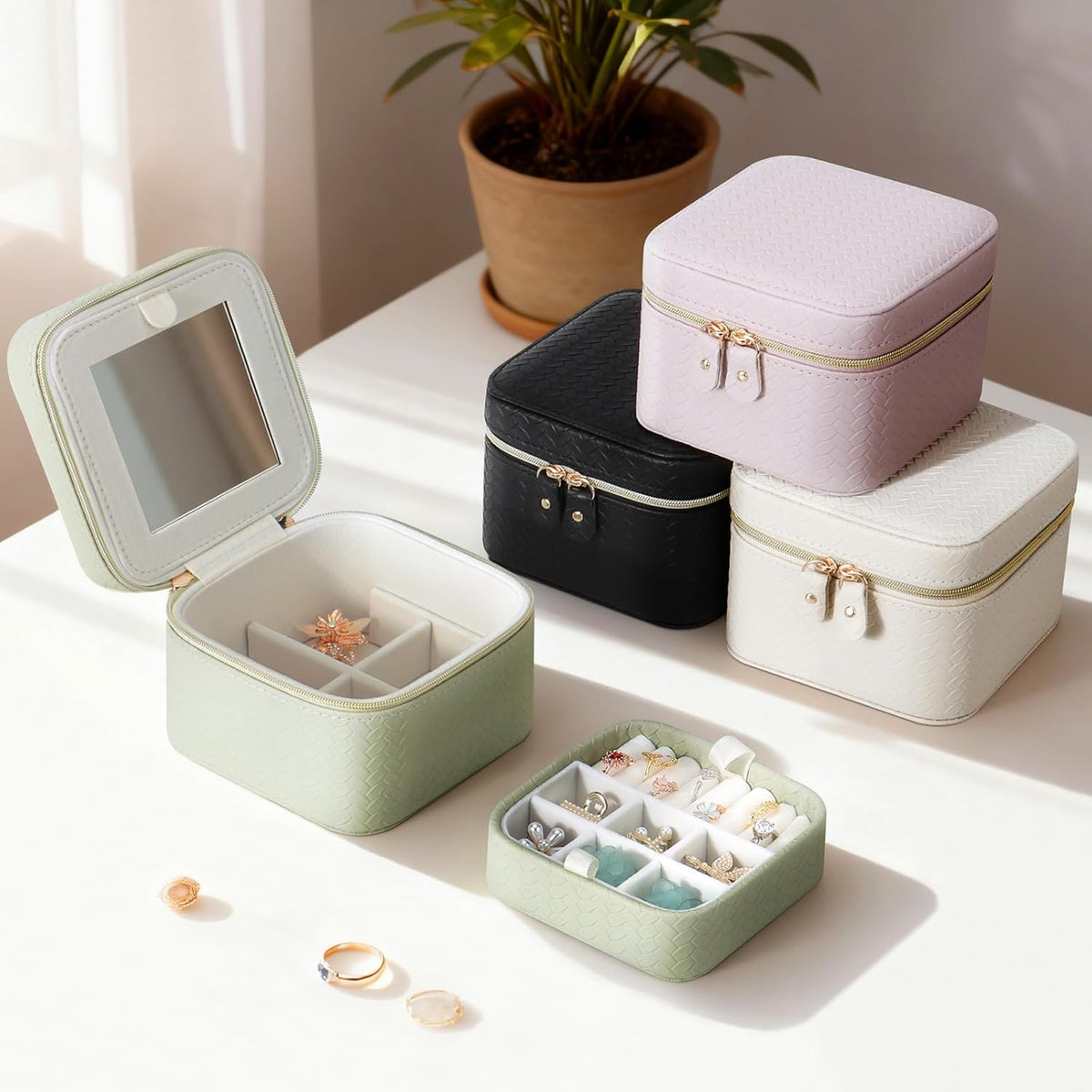 Travel Jewelry Case for Woman, Small Travel Jewelry Box with Mirror,4.72×4.72×3.54 inches,Portable Design Travel Jewelry Organizer,Double Headed Zipper