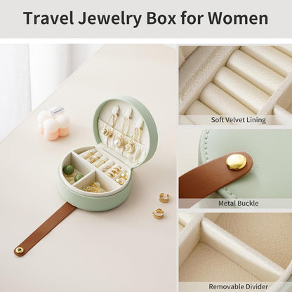 Small Travel Jewelry Case, Portable Jewelry Organizer Box for Necklace Rings Earrings, Travel Essentials Jewelry Storage for Women Girls, Green