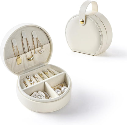 Small Travel Jewelry Case, Portable Jewelry Organizer Box for Necklace Rings Earrings, Travel Essentials Jewelry Storage for Women Girls, Green