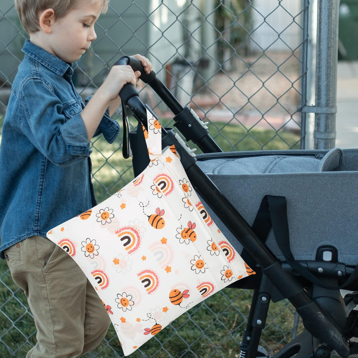 2pcs Cloth Diaper Wet Dry Bags, Waterproof Reusable Wet Bag with 2 Zipper Pockets & Handle, Washable Laundry Bags for Baby Adult Clothes Travel Beach Pool Daycare Yoga Gym Exercise Swimsuits