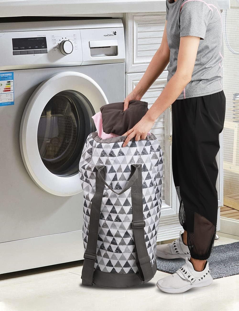 Backpack Laundry Bag, Laundry Backpack with Shoulder Straps and Mesh Pocket Durable Nylon Clothes Hamper Bag with Drawstring Closure for College, Travel, Laundromat, Apartment